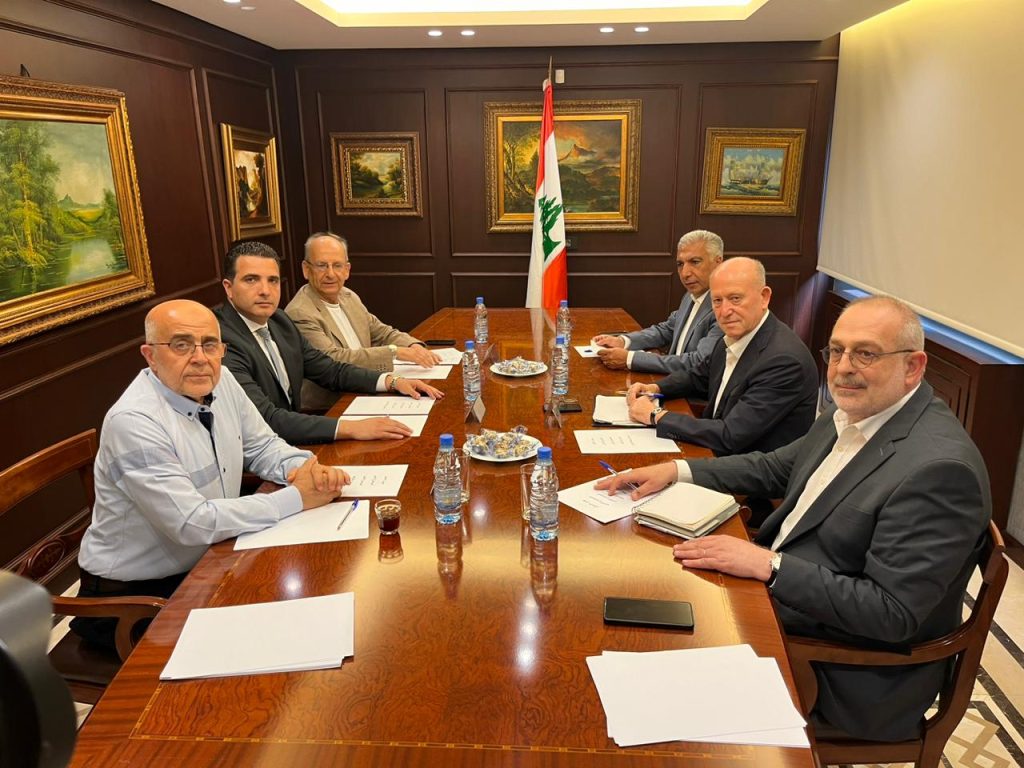 الرئيس ميقاتي تجاوب مع مطالب نواب طرابلس الانمائية والامنية والاجتماعية.