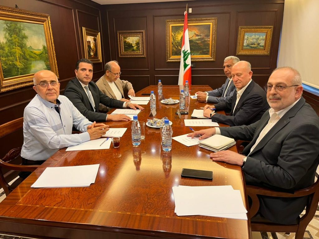 الرئيس ميقاتي تجاوب مع مطالب نواب طرابلس الانمائية والامنية والاجتماعية.