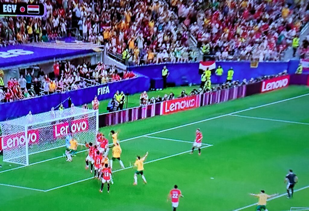 فوز مصر على استراليا في كأس العالم 2926